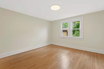 2065 S 70th St, West Allis, WI 53219 - Photo 18