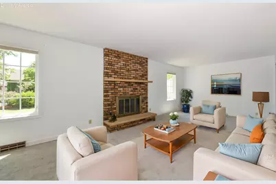 3933 S 69th St, Milwaukee, WI 53220 - Photo 8