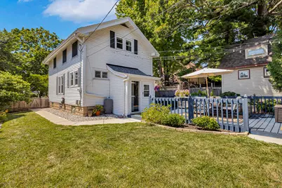 4632 N Bartlett Ave, Whitefish Bay, WI 53211 - Photo 46