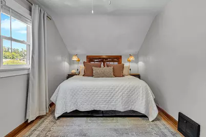 4632 N Bartlett Ave, Whitefish Bay, WI 53211 - Photo 20