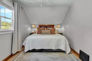 4632 N Bartlett Ave, Whitefish Bay, WI 53211 - Photo 20