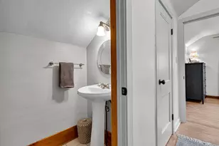 4632 N Bartlett Ave, Whitefish Bay, WI 53211 - Photo 18