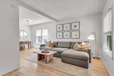 4632 N Bartlett Ave, Whitefish Bay, WI 53211 - Photo 8