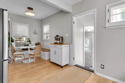 4632 N Bartlett Ave, Whitefish Bay, WI 53211 - Photo 32