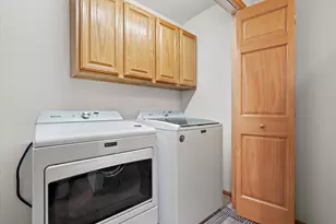 17740 W Jacob's Dr, New Berlin, WI 53146 - Photo 30