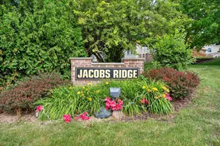 17740 W Jacob's Dr, New Berlin, WI 53146 - Photo 36
