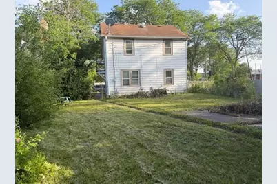 2428 W Roosevelt Dr, Milwaukee, WI 53209 - Photo 12