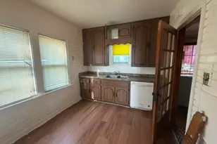 2428 W Roosevelt Dr, Milwaukee, WI 53209 - Photo 6