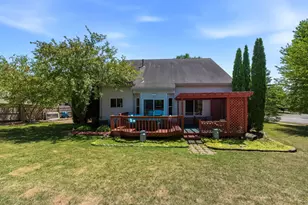 1208 Kennedy Dr, Hartford, WI 53027 - Photo 22