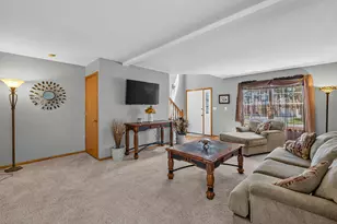1208 Kennedy Dr, Hartford, WI 53027 - Photo 30