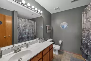 1208 Kennedy Dr, Hartford, WI 53027 - Photo 8