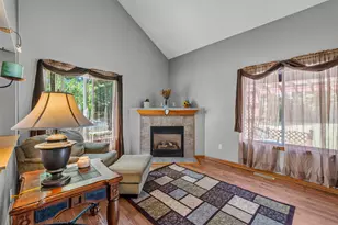 1208 Kennedy Dr, Hartford, WI 53027 - Photo 6