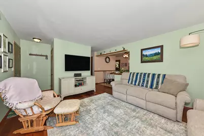 7530 S Quincy Ave, Oak Creek, WI 53154 - Photo 6