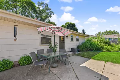 7530 S Quincy Ave, Oak Creek, WI 53154 - Photo 24