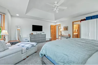 6732 S Yale Dr, Franklin, WI 53132 - Photo 18
