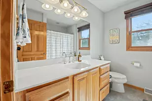 6732 S Yale Dr, Franklin, WI 53132 - Photo 20