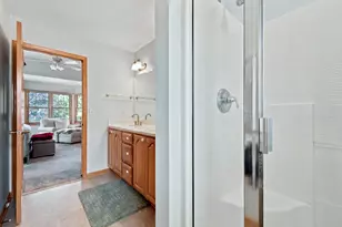 6732 S Yale Dr, Franklin, WI 53132 - Photo 14