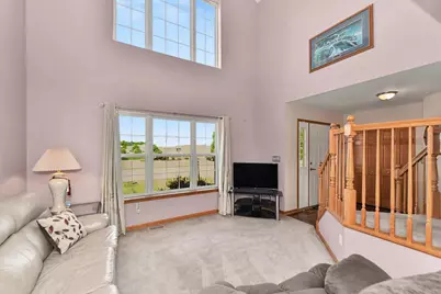 7916  Whitetail Dr, Racine, WI 53406 - Photo 6