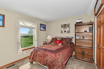 7916  Whitetail Dr, Racine, WI 53406 - Photo 20