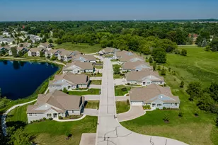 N55W35032 Coastal Ave, Oconomowoc, WI 53066 - Photo 44