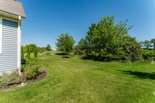 N55W35032 Coastal Ave, Oconomowoc, WI 53066 - Photo 40