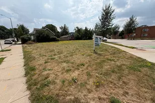 9201 W National Ave, West Allis, WI 53227 - Photo 1