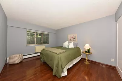 1919 N Summit Ave #1C, Milwaukee, WI 53202 - Photo 8