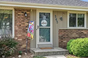 545 E Estates Pl, Oak Creek, WI 53154 - Photo 44