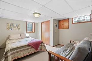 545 E Estates Pl, Oak Creek, WI 53154 - Photo 28