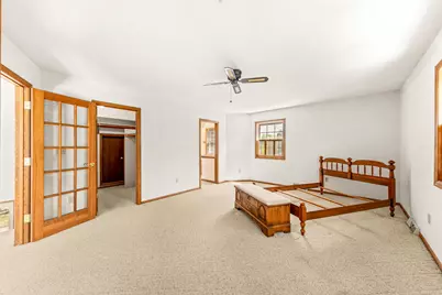 8899 S Patricia Blvd, Oak Creek, WI 53154 - Photo 12