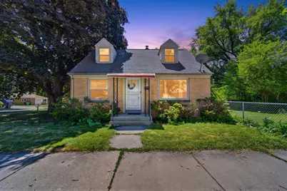 8601 W Melvina St, Milwaukee, WI 53222 - Photo 24