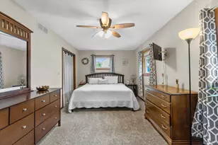 3250 S 105th St, West Allis, WI 53227 - Photo 10