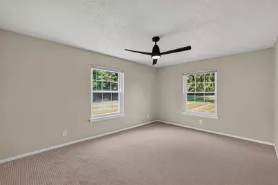 2101  Chateau Ct #106, Grafton, WI 53024 - Photo 10