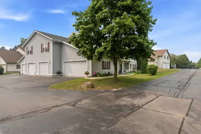 191  Bur Oak Ln #B, Grafton, WI 53024 - Photo 20