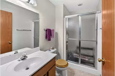 191  Bur Oak Ln #B, Grafton, WI 53024 - Photo 14
