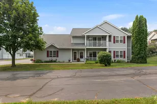 191 Bur Oak Ln, Grafton, WI 53024 - Photo 1