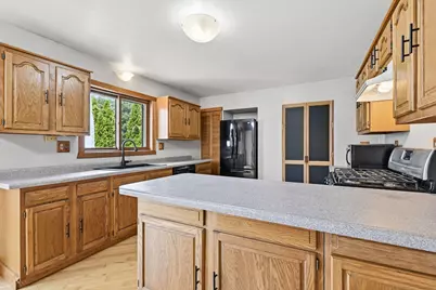 4751 E Oakview Dr, Milton, WI 53563 - Photo 10