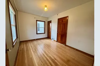 3835 E Holmes Ave, Cudahy, WI 53110 - Photo 8