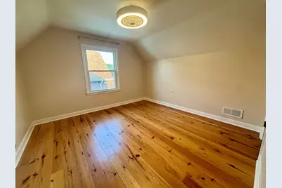 3835 E Holmes Ave, Cudahy, WI 53110 - Photo 10