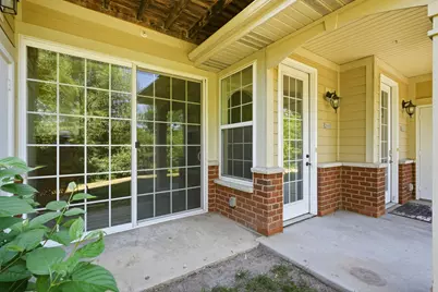 2660 W Colonial Woods Dr, Oak Creek, WI 53154 - Photo 20