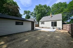 1020 S 111th St, West Allis, WI 53214 - Photo 28