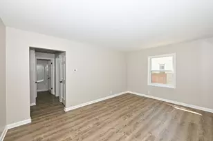 1020 S 111th St, West Allis, WI 53214 - Photo 4