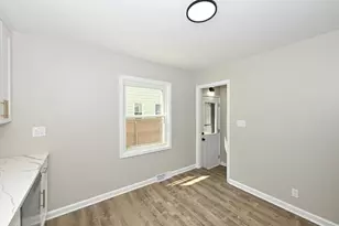 1020 S 111th St, West Allis, WI 53214 - Photo 10