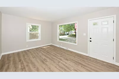 1020 S 111th St, West Allis, WI 53214 - Photo 2