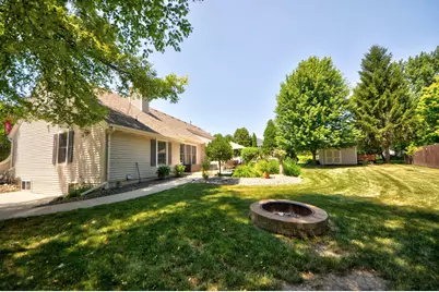 6988 W Southview Dr, Franklin, WI 53132 - Photo 34