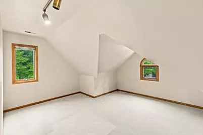 1611 W Eastbrook Ct, Mequon, WI 53092 - Photo 24
