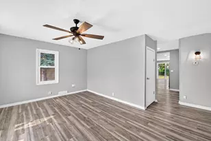 1406 Vine St, Racine, WI 53182 - Photo 8