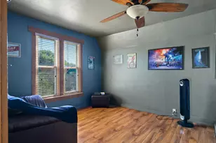 436 N 7th St, Manitowoc, WI 54220 - Photo 14