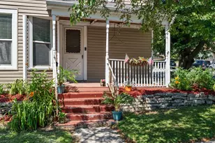 436 N 7th St, Manitowoc, WI 54220 - Photo 2