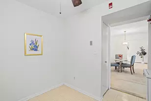 1906 E Shorewood Blvd, Shorewood, WI 53211 - Photo 10